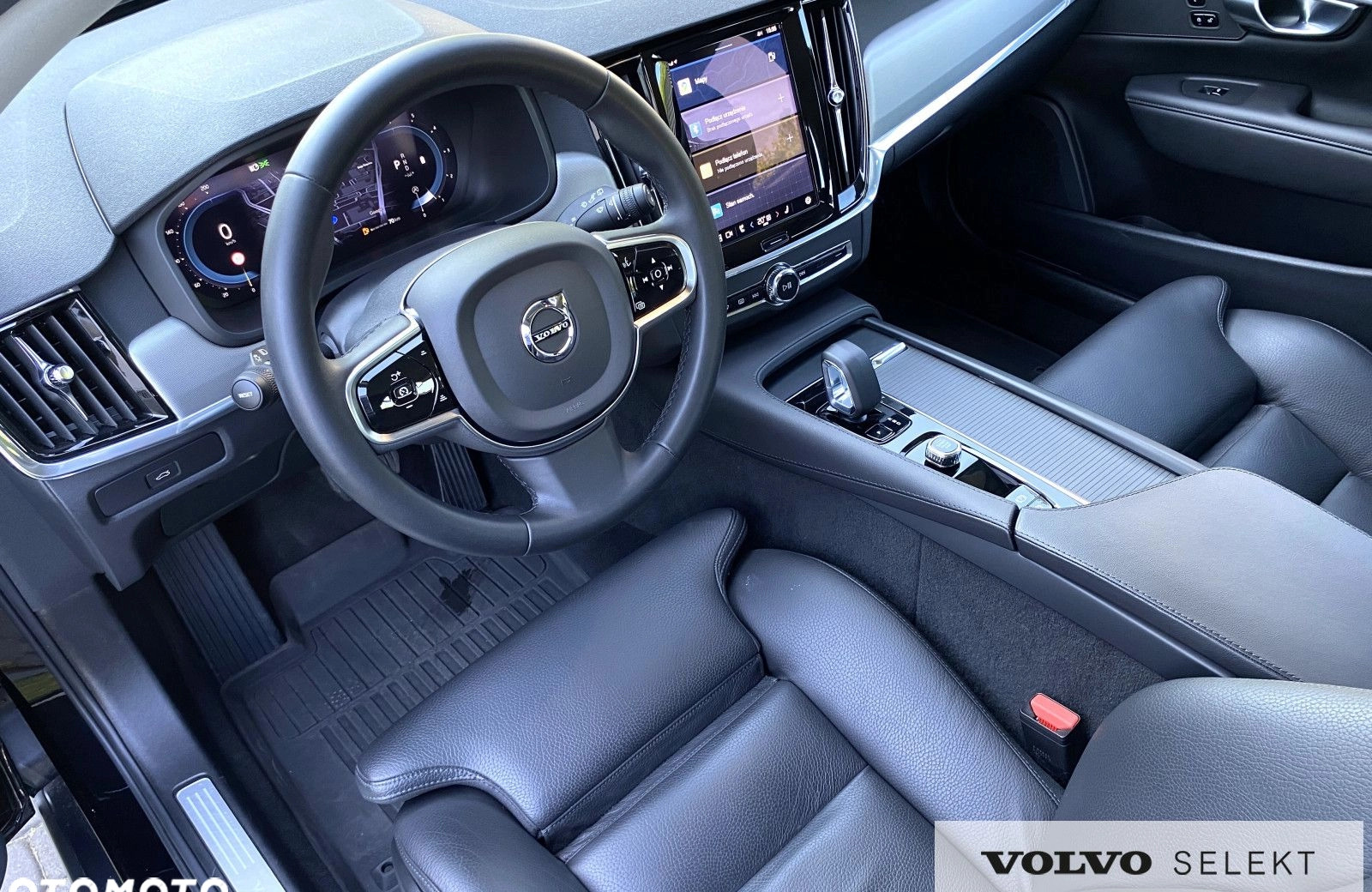 Volvo V90 Cross Country cena 229800 przebieg: 43100, rok produkcji 2022 z Toruń małe 667